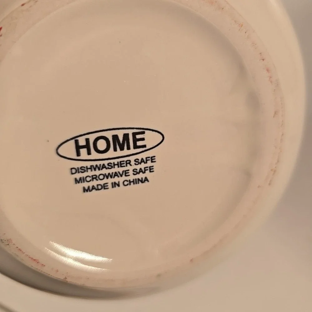 WHITE HOME CERAMIC PITCHER 7 1/2 INCHES‎ TALL